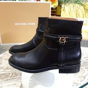 MICHAEL KORS new Mindy Leather Boot size 7M